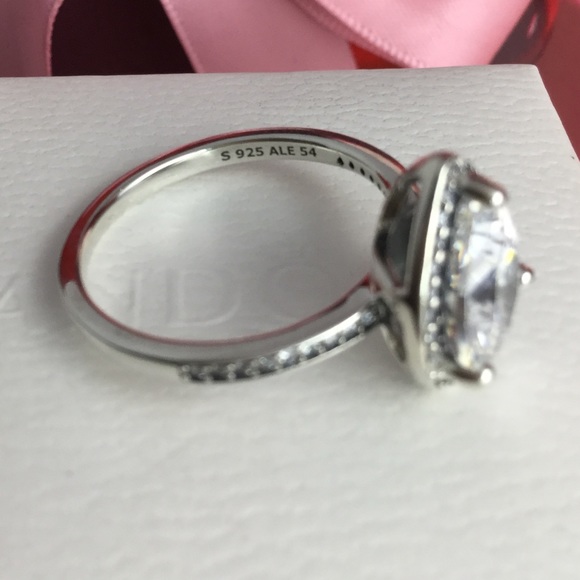 Pandora teardrop ring size 7 ✨💍✨💍✨ - Picture 5 of 7
